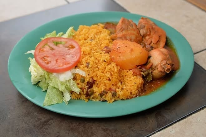 Pollo Guisado LG Cup.