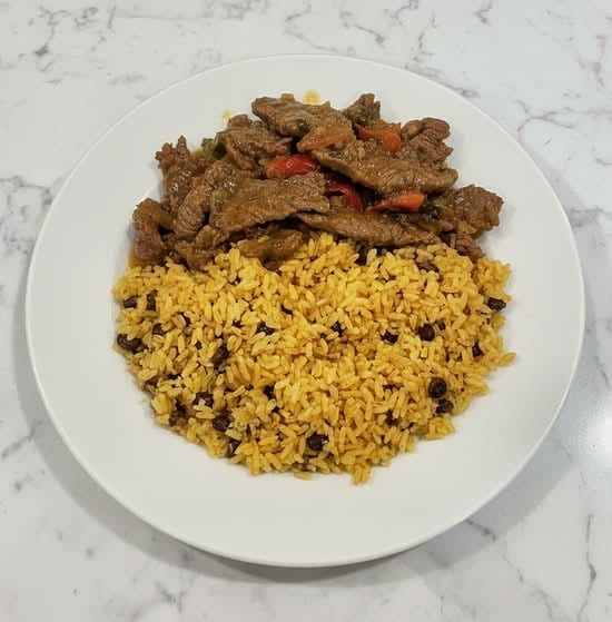 Bistec en salsa.