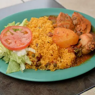 Pollo Guisado
